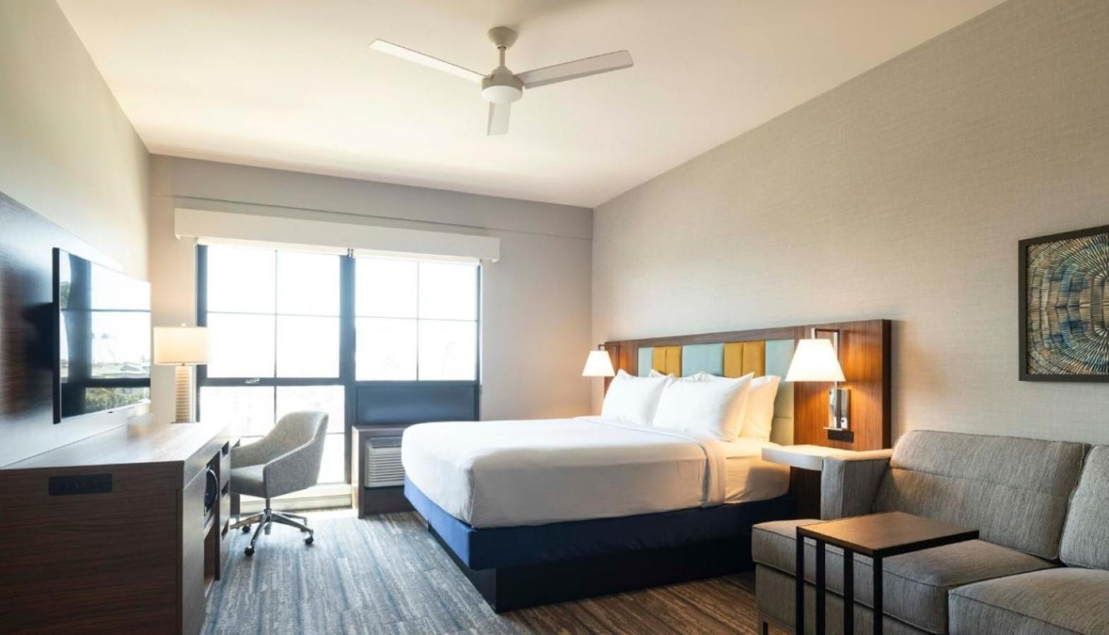 Hampton Inn & Suites Maui North Shore Kahului Ngoại thất bức ảnh