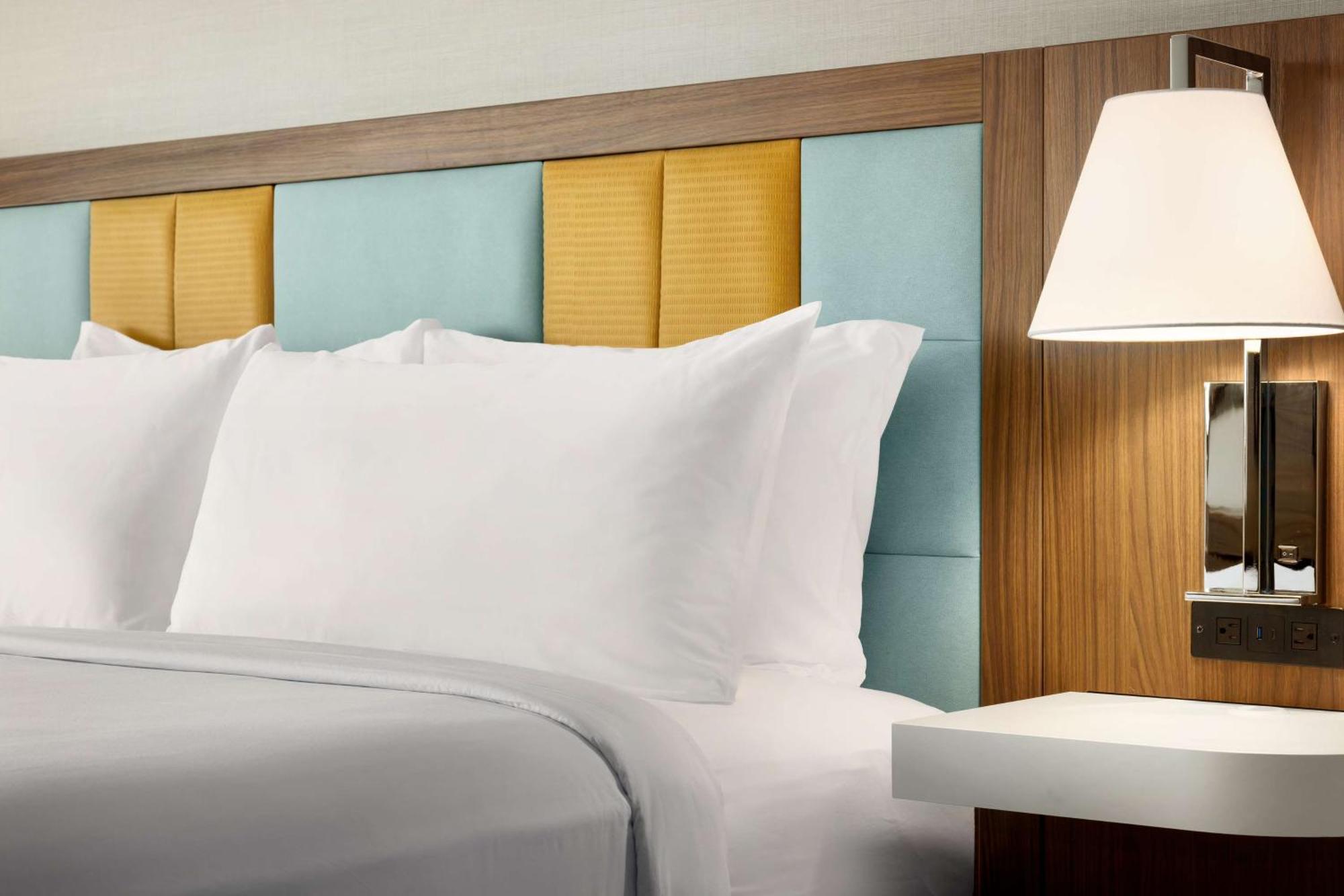 Hampton Inn & Suites Maui North Shore Kahului Ngoại thất bức ảnh